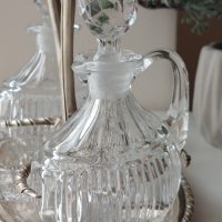 Сребърен оливиерник(сребро 800)с кристални бутилки и чашки, снимка 3 - Сервизи - 40770642
