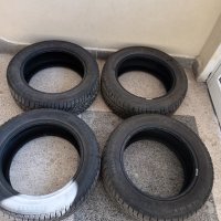 Продавам зимни автомобилни гуми , снимка 1 - Гуми и джанти - 38346502