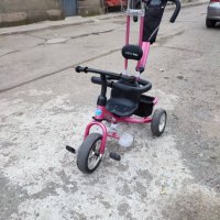 Триколка за момиче, снимка 1 - Детски велосипеди, триколки и коли - 37522579