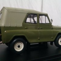 Моделче на УАЗ 469, в мащаб 1:24, снимка 13 - Колекции - 30580725