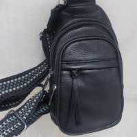 Мъжка черна чанта с платова дръжка, снимка 2 - Чанти - 43851839