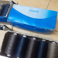 Продавам макари за шевна машина на фирма AMANN,стават и за ръчно шиене различни цветове, здрав конец, снимка 5 - Други - 44915055