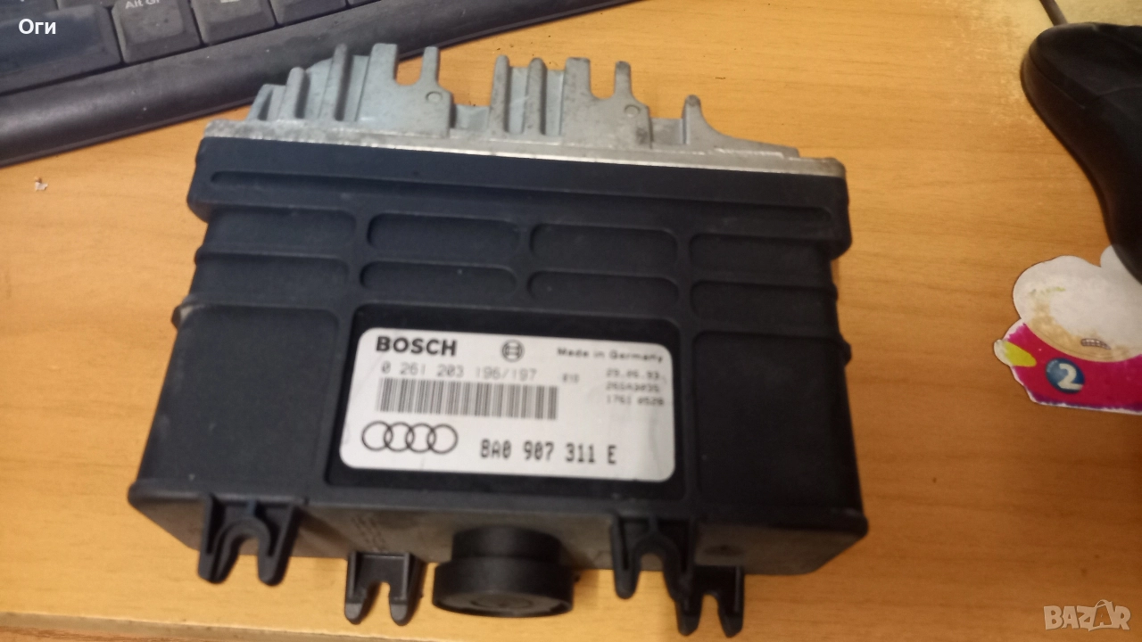 Компютър за Ауди 80 В4 2.0 90к.с. 8A0 907 311 E  0 261 203 196/197, снимка 1