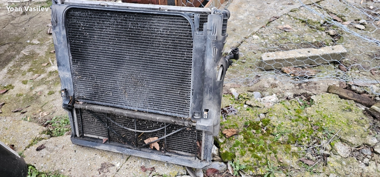 Радиатор Х5 Е53 4.4 бензин, снимка 1