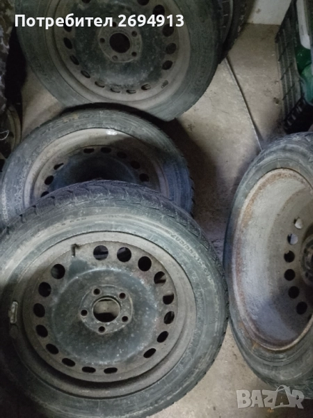 Зимни гуми с джанти и тасове - 205, снимка 1