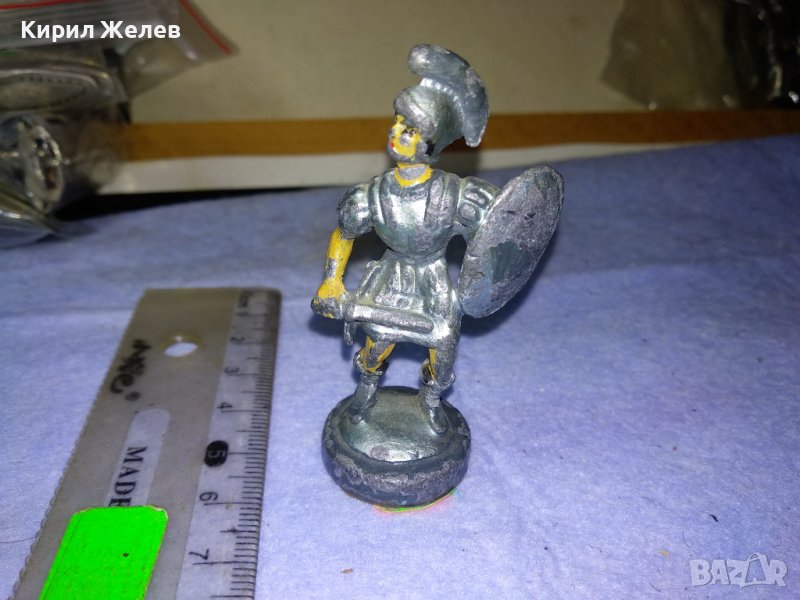 СТАРО ОЛОВНО ВОЙНИЧЕ РИМСКИ ПЕХОТИНЕЦ ВОИН ПЕШКА ФИГУРКА от ШАХ РЪЧНО ОЦВЕТЕНА РЯДКА 41377, снимка 1
