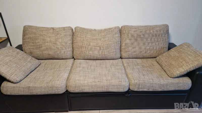 Голям разтегателен диван с опция сън., снимка 1