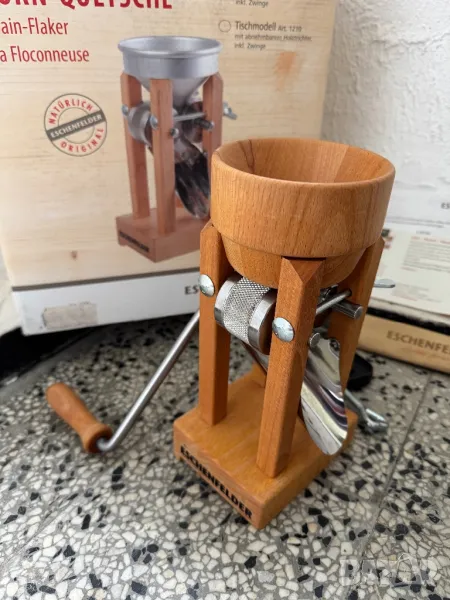 Ръчна Преса/Мелачка за Зърнени Храни - Eschenfelder Kornquetsche, от Масивен Бук!, снимка 1