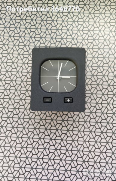 Аналогов часовник BMW E30, снимка 1