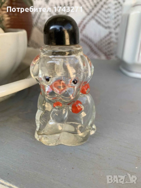 Собачка  шишенце от детски парфюм /одеколон/ с кученце от СССР , снимка 1