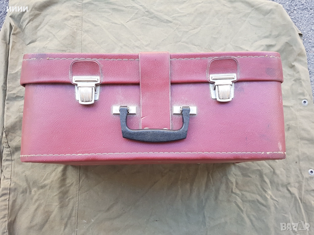 Куфар за шевна машина, снимка 1