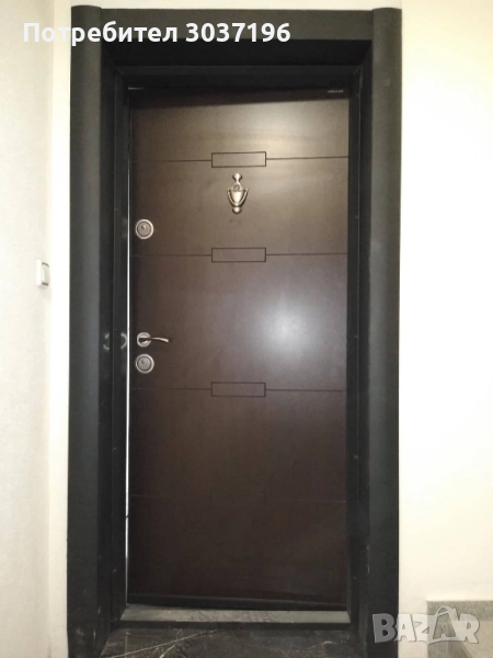 Продава се тристаен апартамент в центъра на гр. Шумен, снимка 1