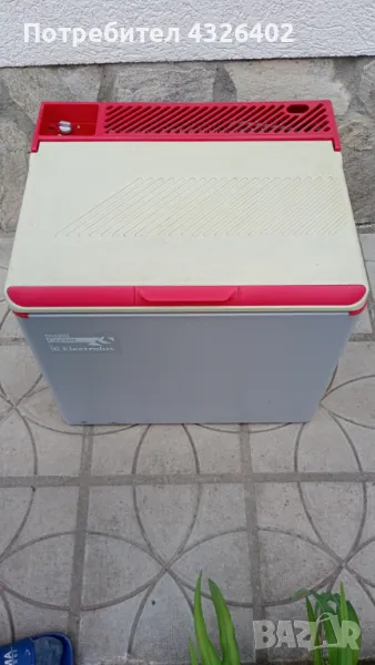 хладилна чанта на гас ,220v и 12v, снимка 1