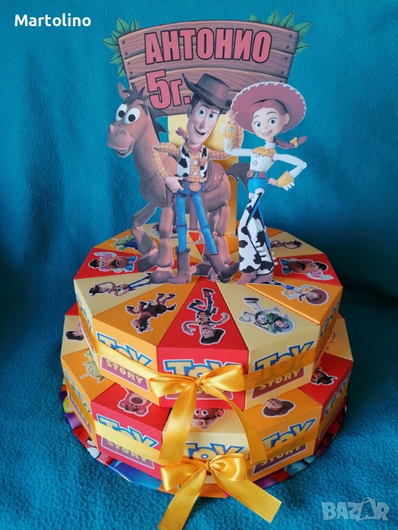 Картонена торта Играта на играчките, снимка 1