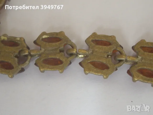 Стара интересна  гривна., снимка 2 - Гривни - 47393763