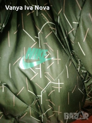 Nike двулицево яке оригинал-намалям поради дефект 35лв., снимка 4 - Якета - 34600243