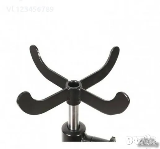 Kрик за скоростна кутия, 500 кг с крачна помпа RockForcе, снимка 2 - Други инструменти - 50091513