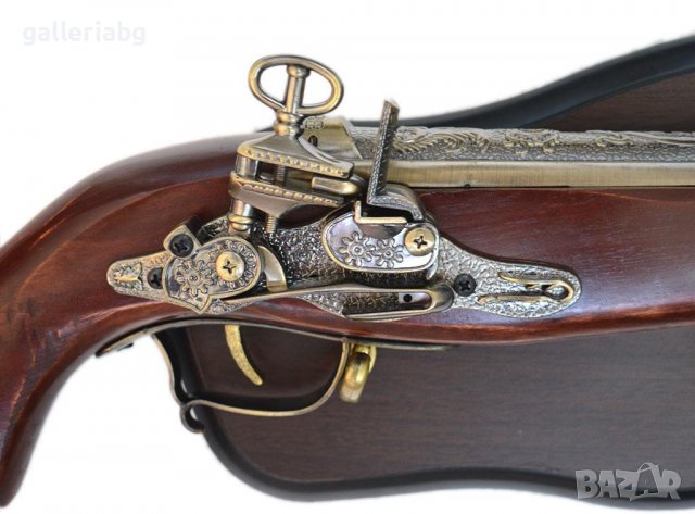 Сувенирна пушка върху дървено пано, снимка 2 - Пана - 40032932