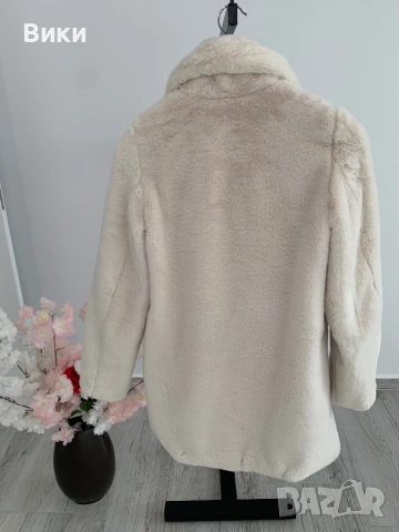 Пухено палто в размер XS, снимка 11 - Палта, манта - 53018959