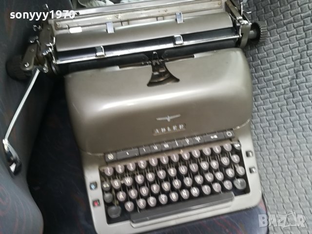 adler antique-стара пишеща машина 2701241611, снимка 3 - Антикварни и старинни предмети - 44001688