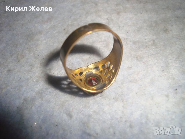 СТАРИНЕН МЕСИНГОВ АЖУРЕН МАЙСТОРСКИ СКЪПОЦЕНЕН ПРЪСТЕН с ГОЛЯМ ЮВЕЛИРНО ФАСЕТИРАН ГРАНАТ 27156, снимка 8 - Антикварни и старинни предмети - 36772038