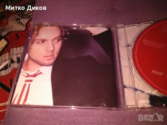 Darren Hayes -Spin-The voice  of savage garden CD компакт диск отличен, снимка 3 - CD дискове - 50302357