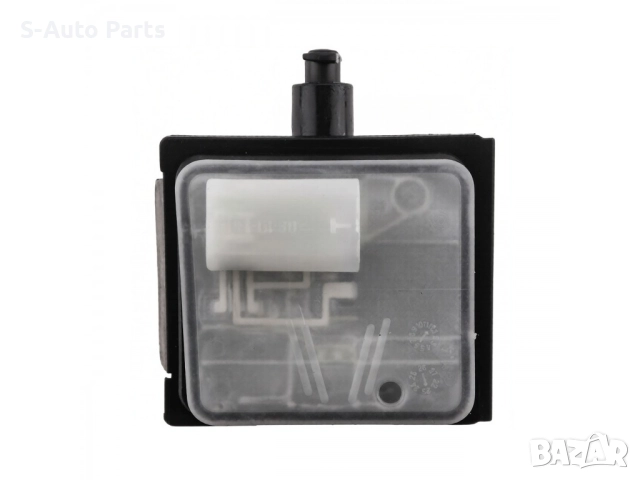 Моторче за заключване на резервоар за Mercedes A-Class W177 2018+, снимка 4 - Части - 52936414