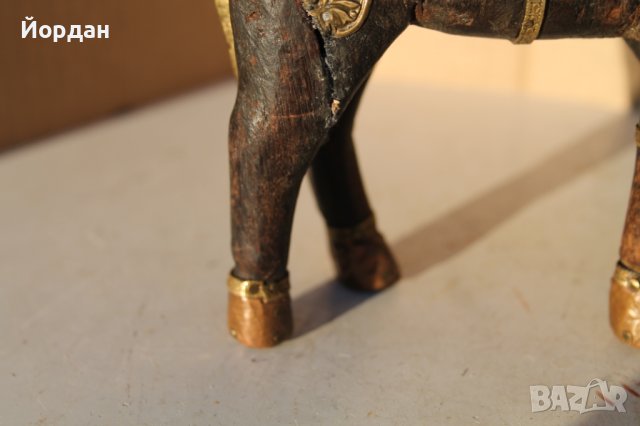 Арабски дървен кон с месингова украса, снимка 9 - Антикварни и старинни предмети - 43573128