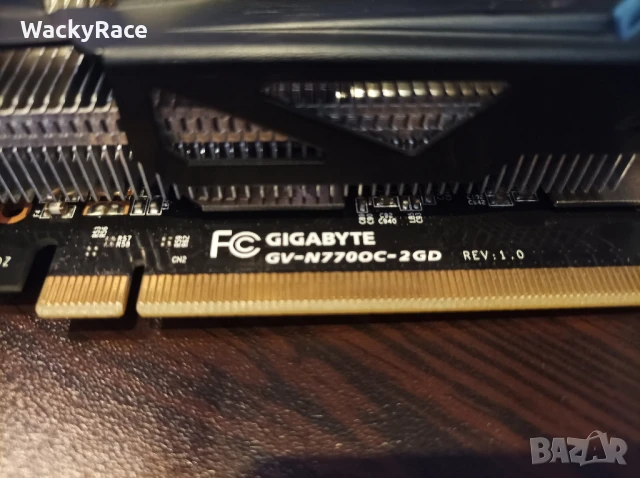 Видео карта GIGABYTE GEFORCE GTX 770 2GB, снимка 3 - Видеокарти - 50572167