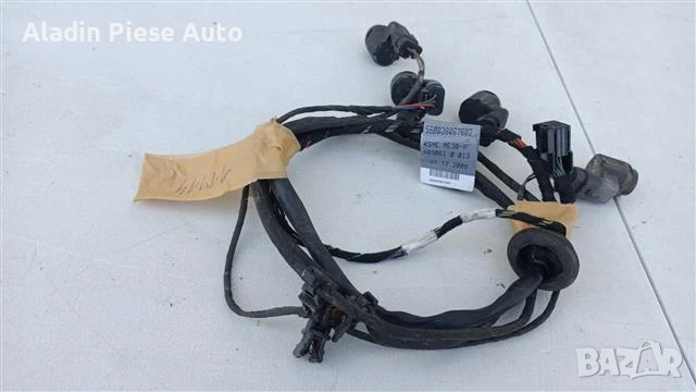 Audi A4 B8 2009 Счупен сензор за задна броня, код за монтаж 8K0971104F , снимка 2 - Аксесоари и консумативи - 50482162