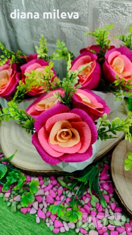 Гипсокерамични кашпи с рози от креп хартия!!, снимка 11 - Декорация за дома - 51630322