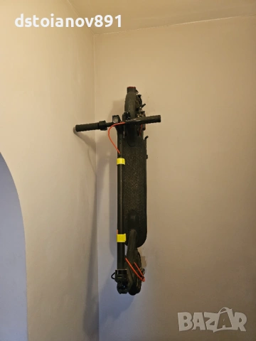 Xiaomi Pro 2 електрическа тротинетка + чантичка + стойка за стеназа стена