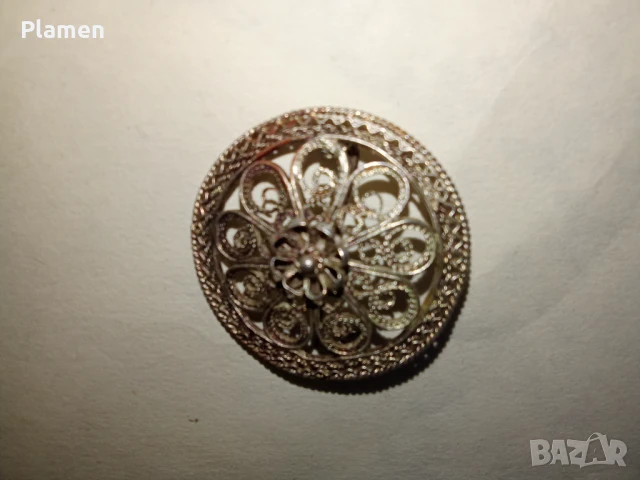 Стара сребърна брошка с форма на кръг, снимка 1