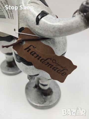 Ръчно правена зебра с телефон фигурка , снимка 2 - Декорация за дома - 43986602