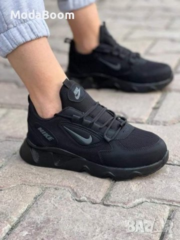 Дамски обувки Nike, снимка 2 - Маратонки - 36886484