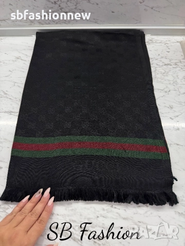 Черен шал Gucci 