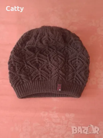 Дамска сива шапка , снимка 4 - Шапки - 48912265