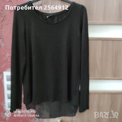 Продавам черна дамска блуза, снимка 1 - Блузи с дълъг ръкав и пуловери - 32600973