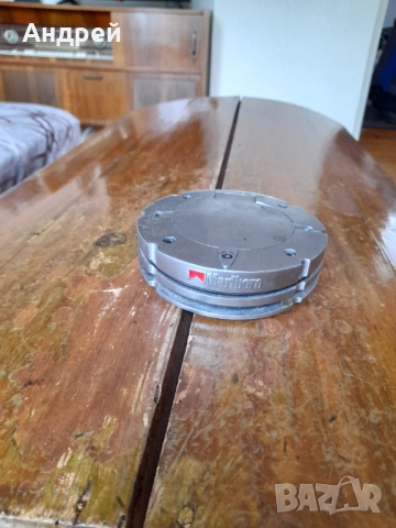 Стар пепелник Marlboro #15