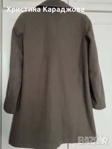 Дамско късо палто Benetton, снимка 2 - Палта, манта - 49696907