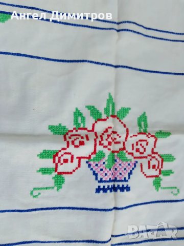 Бродерия покривка , снимка 5 - Антикварни и старинни предмети - 47332844