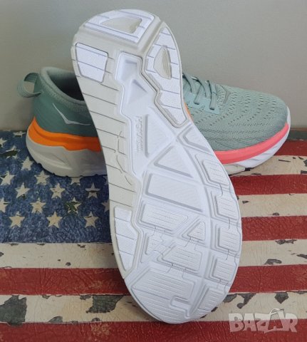 HOKA arahi 4, 39,1/3 номер, НОВИ , снимка 4 - Маратонки - 43612361