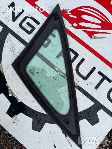 странично задно дясно малко стъкло за Форд Фокус 1, Ford Focus Mk1, снимка 3 - Части - 48303432