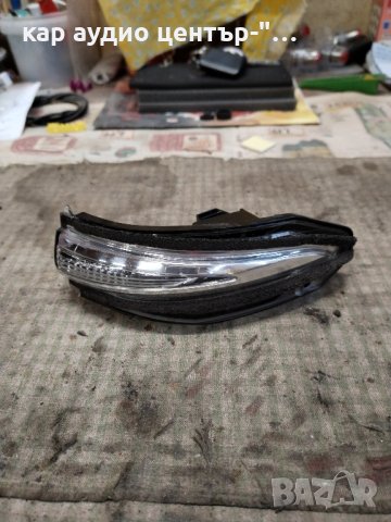 Toyota RAV-4 (2013-2018) мигач-дясно огледало