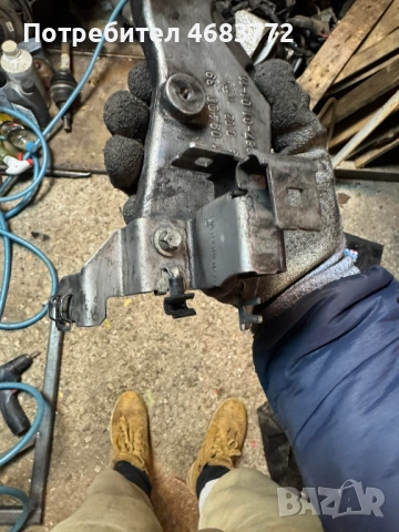 Стойка или планка за оборудването на двигател на Мерцедес Mercedes 2.2Cdi само за 10лв. A6510940641