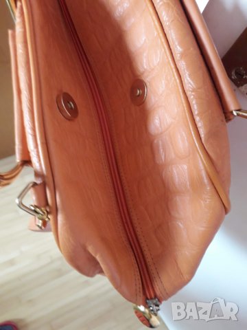 Дамска кожена малка чанта и чехли или поотделно, снимка 14 - Чанти - 28577487