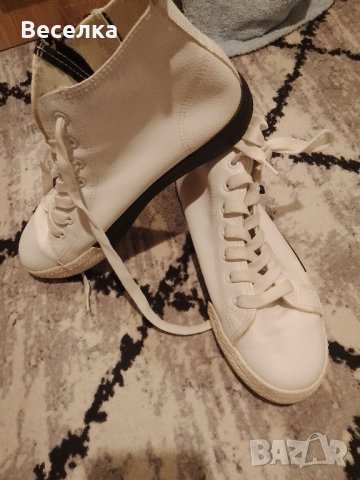 Бели кецове, снимка 3 - Кецове - 43553657