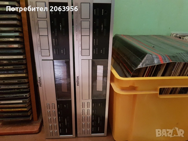 Два плейъра на фирмата за продан.