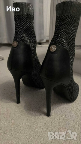 Боти Guess 36 номер, снимка 2 - Дамски боти - 53435352
