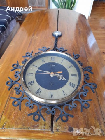 Стенен часовник Янтар,Jantar #5, снимка 1 - Антикварни и старинни предмети - 43300703